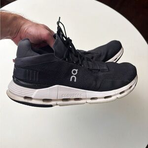 On Running Men’s Cloudnova Sneakers Shoe Size 11 Black White